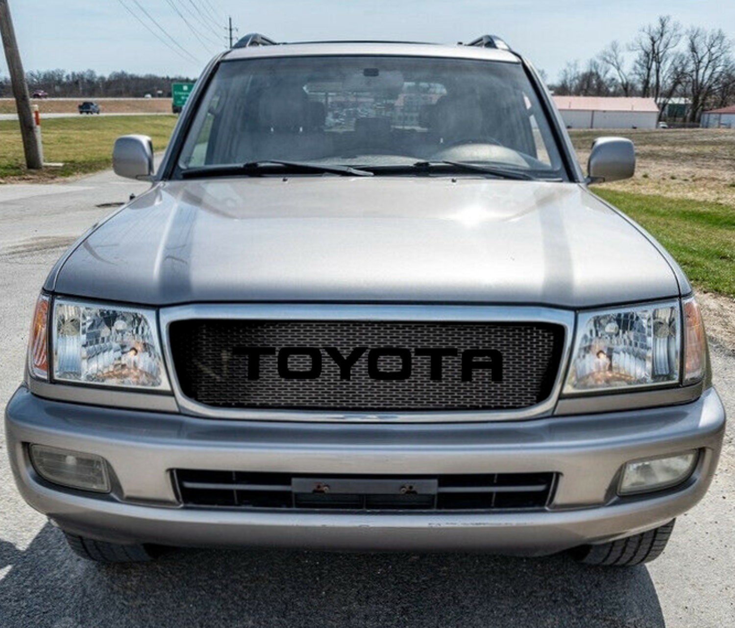 Upgrade Your Style: New Grille Mesh Product for 2003-05 Toyota Land Cruiser